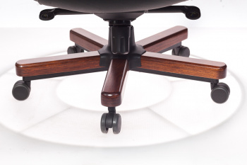 Кресло руководителя Бюрократ T-9923WALNUT, обивка: кожа, цвет: черный (T-9923WALNUT/BLACK)