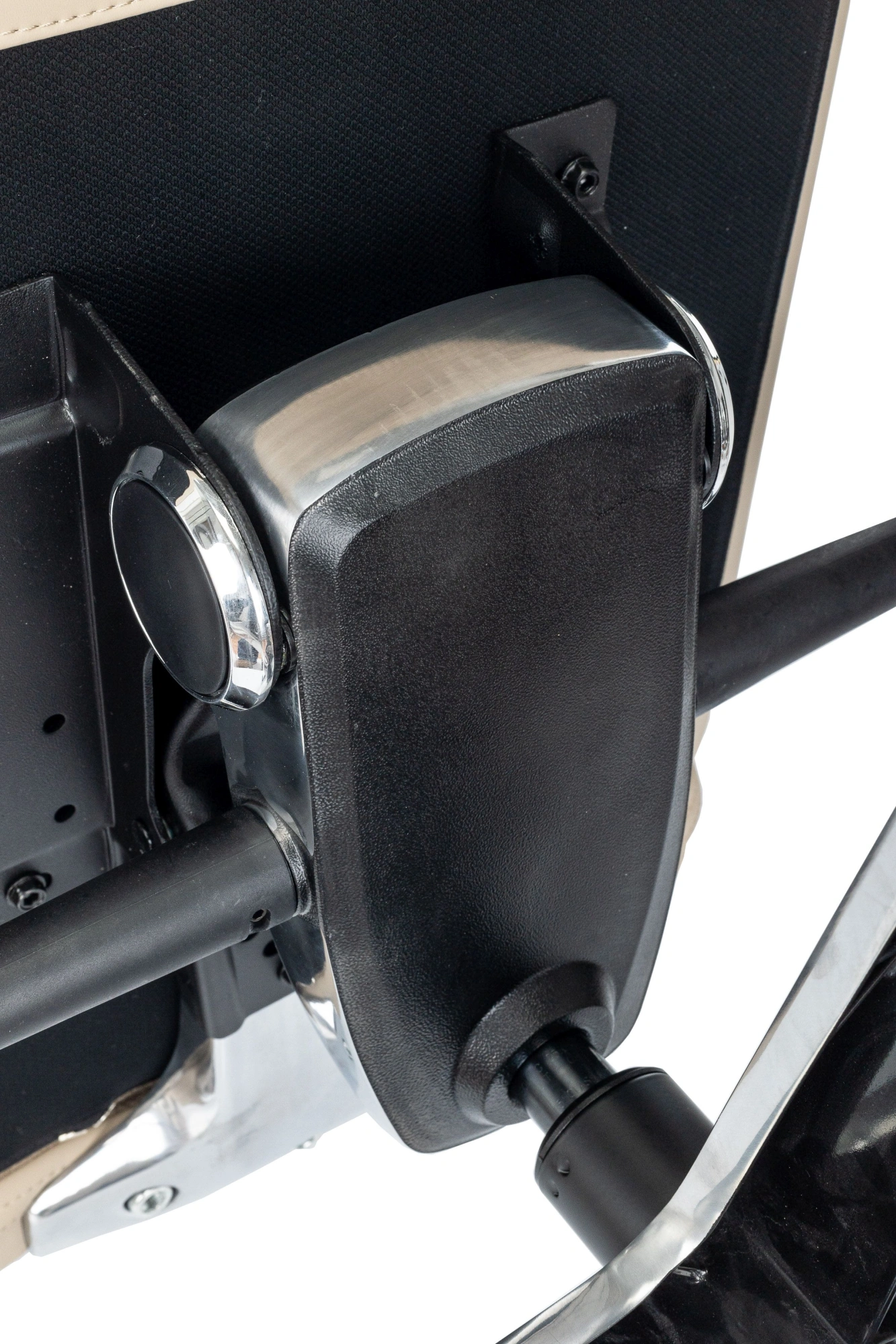 Кресло руководителя Бюрократ _JONS, обивка: кожа, цвет: бежевый (_JONS/BEIGE) от магазина Buro.store