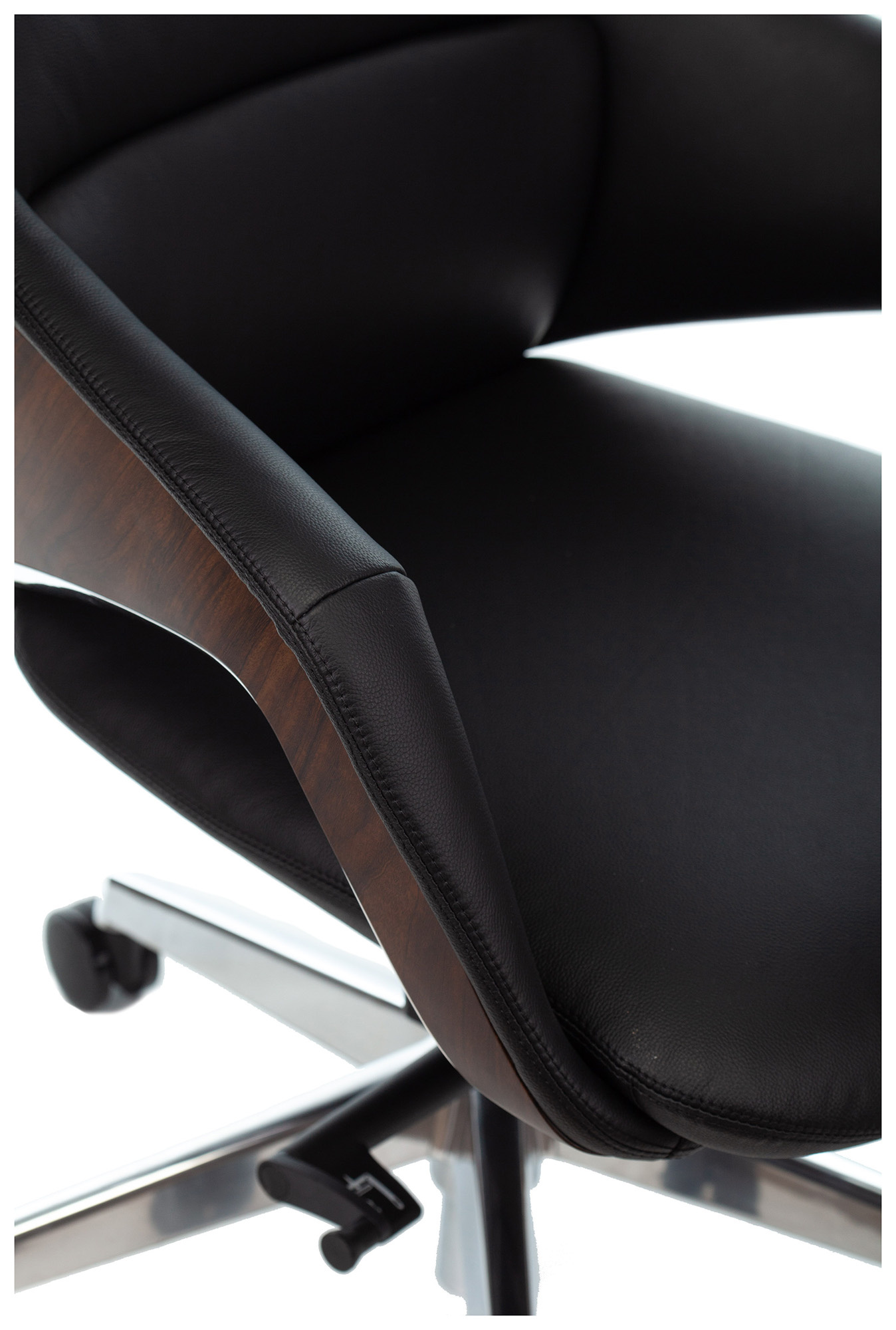 Кресло руководителя Бюрократ _DAO-2, обивка: кожа, цвет: черный (_DAO-2/BLACK) от магазина Buro.store