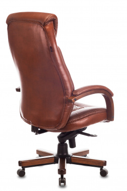 Кресло руководителя Бюрократ T-9924WALNUT, обивка: кожа, цвет: светло-коричневый (T-9924WALNUT/CHOK)