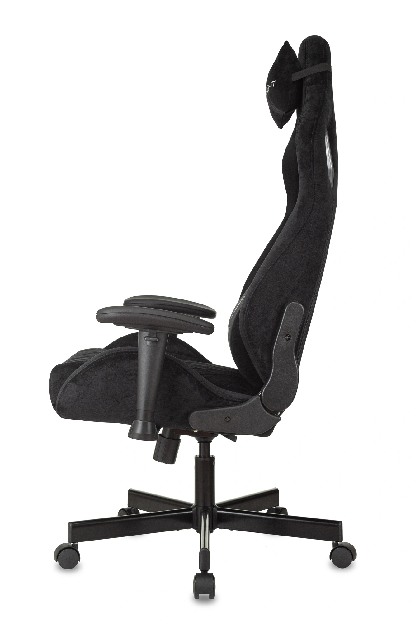 Кресло игровое Knight Outrider, обивка: ткань, цвет: черный (KNIGHT OUTRIDER LTD) от магазина Buro.store