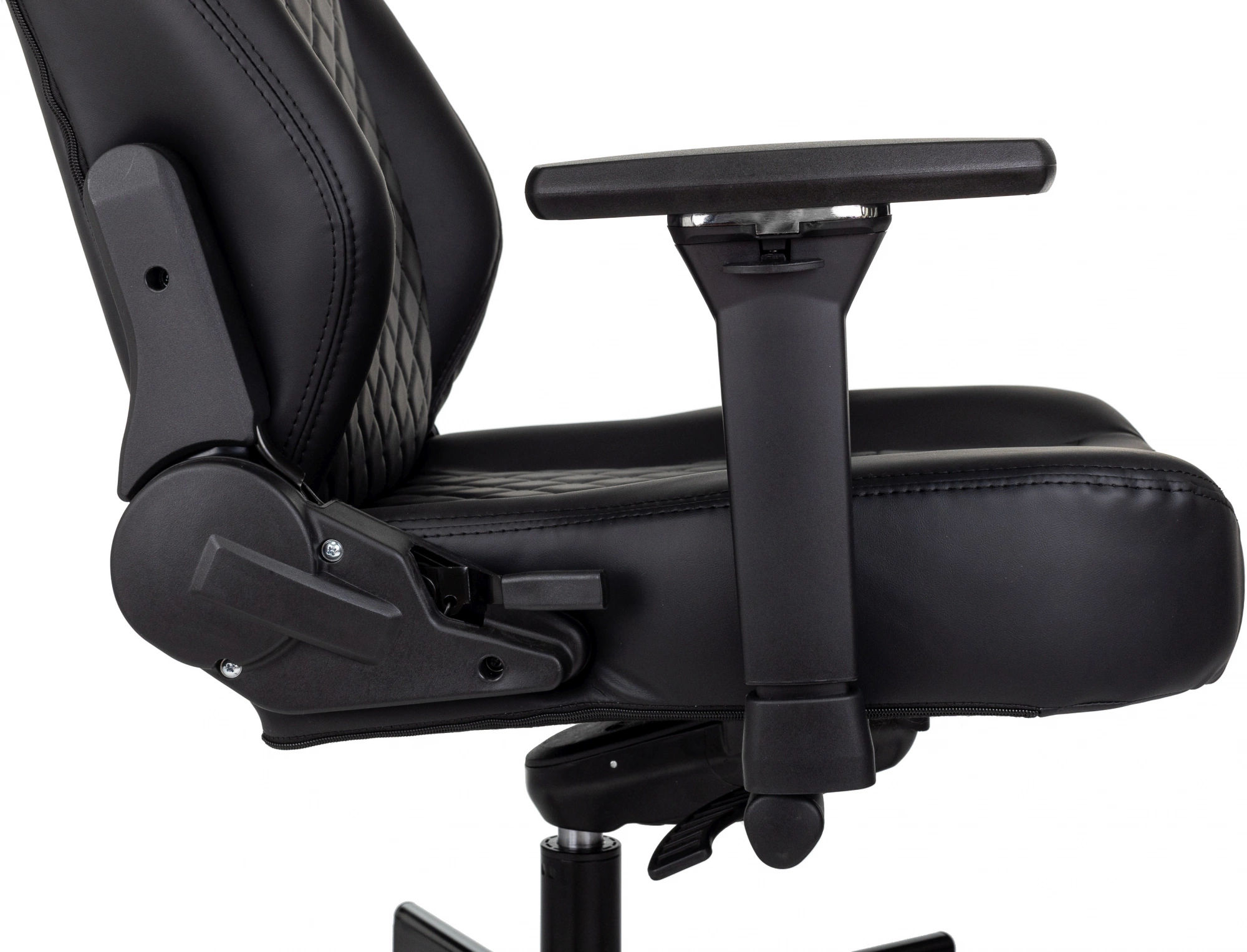 Кресло игровое Knight Hunter, обивка: экокожа, цвет: черный (KNIGHT HUNTER BL-PU) от магазина Buro.store