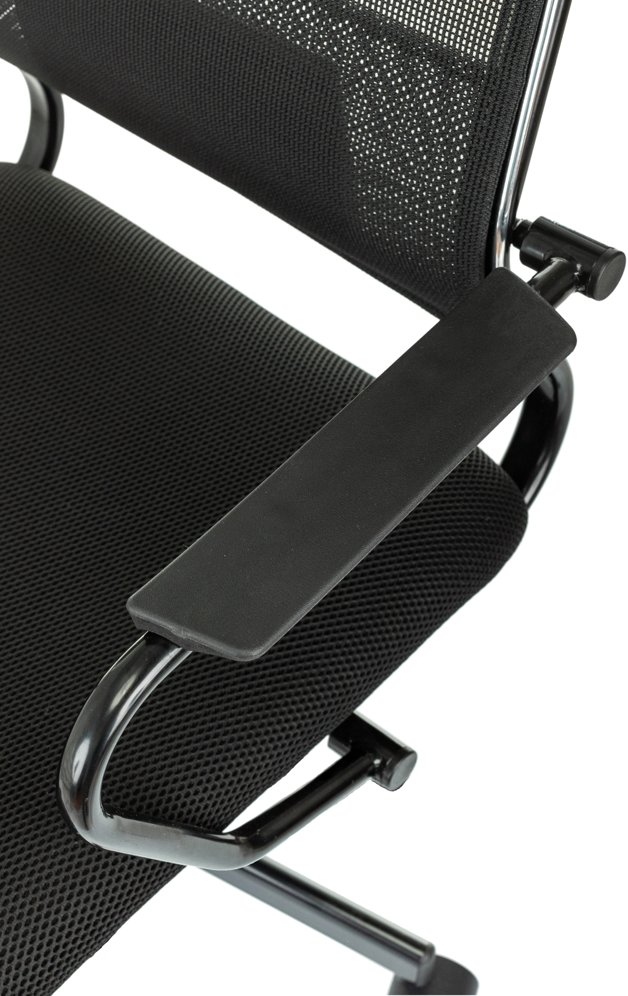 Кресло Бюрократ CH Balance-Low, обивка: сетка/ткань, цвет: черный TW-11 (CH BALANCE-LOW B) от магазина Buro.store