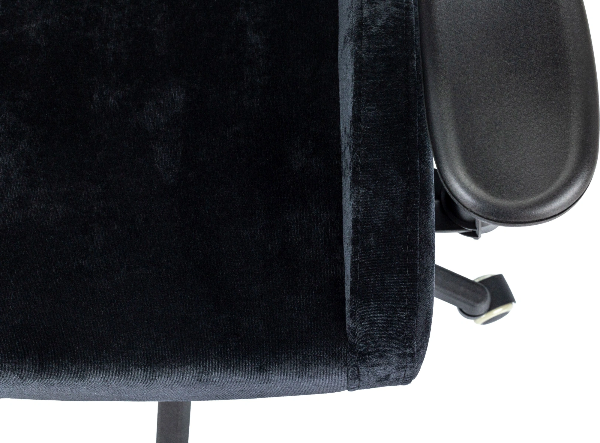 Кресло игровое Zombie 51, обивка: ткань, цвет: черный (ZOMBIE 51 B) от магазина Buro.store